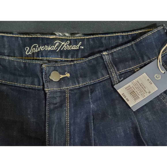 Universal Thread™ High-Rise Tapered Cropped Jeans-6 - Picture 6 of 7